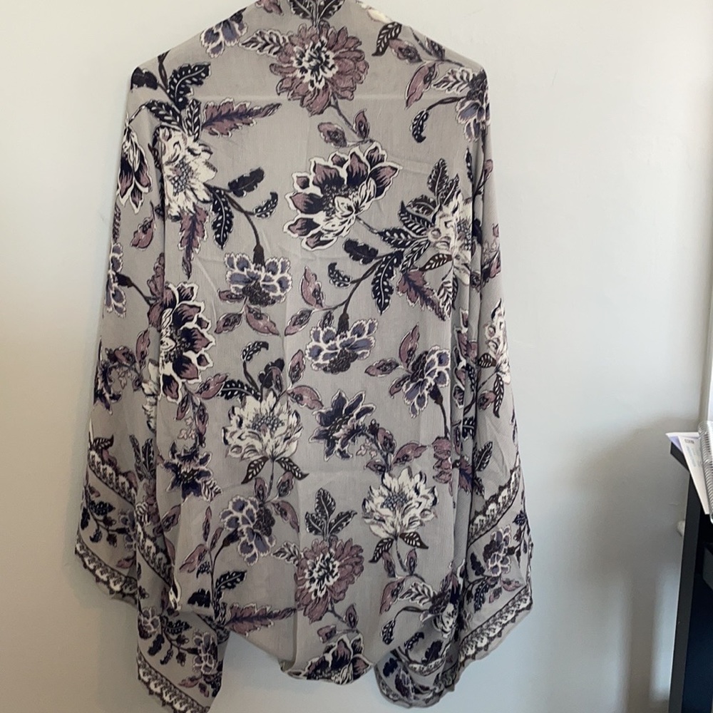 Lucky Brand Floral Kimono top